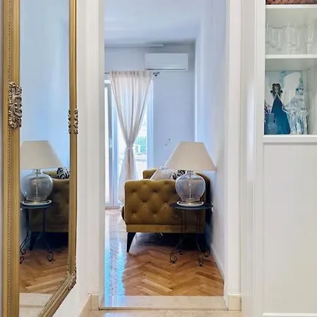 Urban Cozy Newly Renovated *